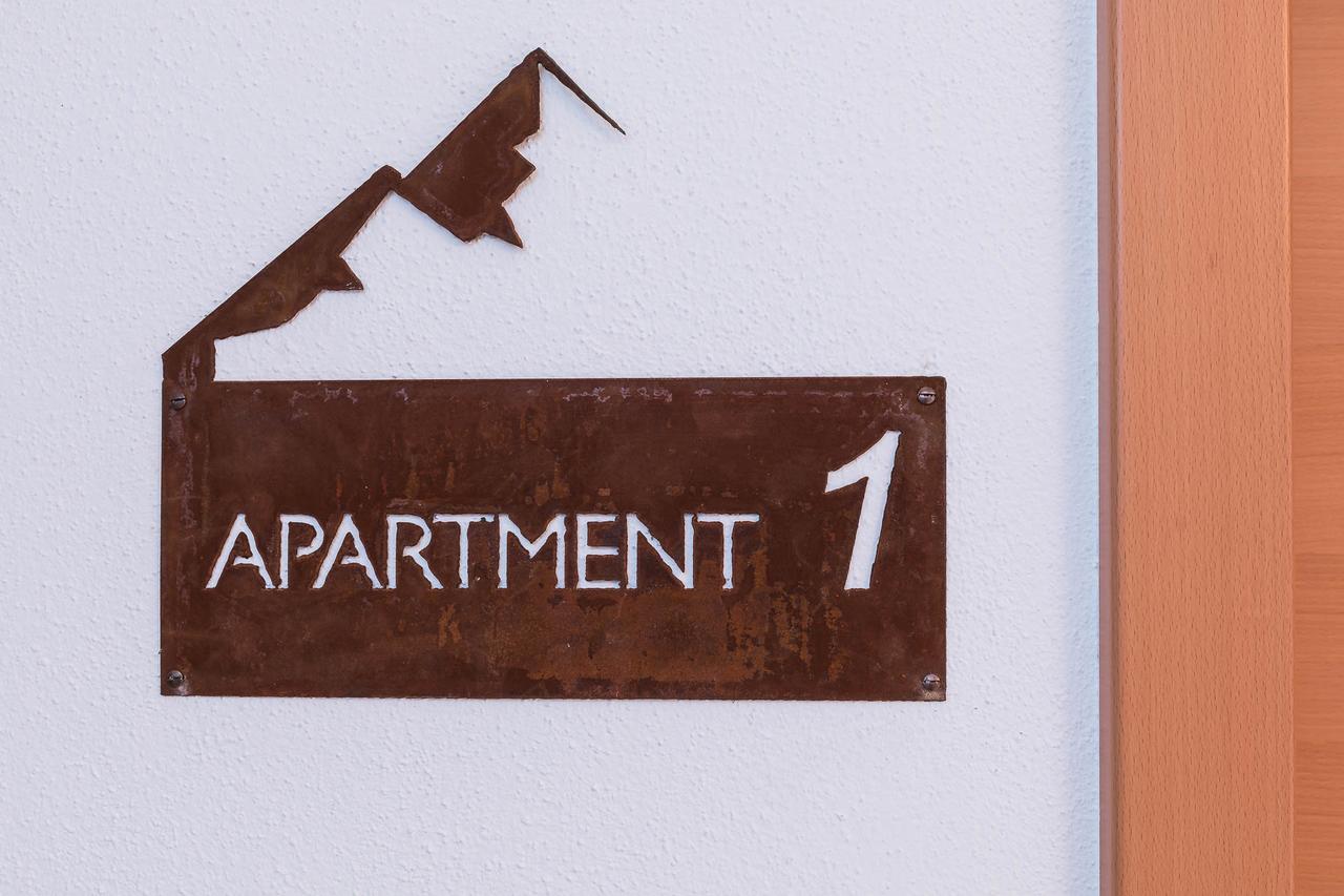 Apartment Im Huggn Fulpmes Luaran gambar